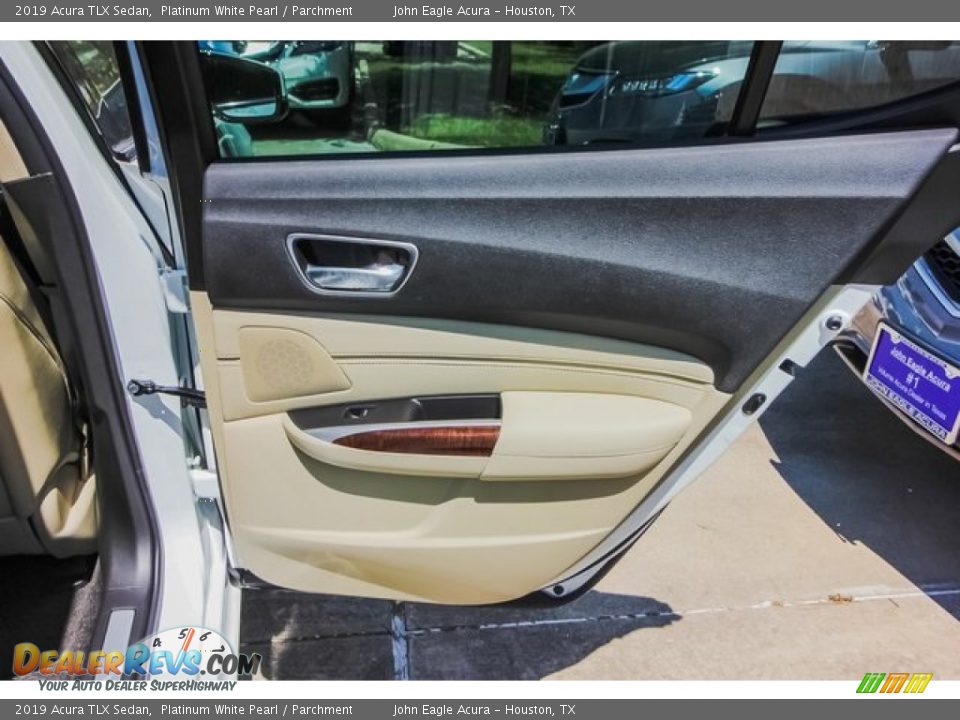 2019 Acura TLX Sedan Platinum White Pearl / Parchment Photo #16