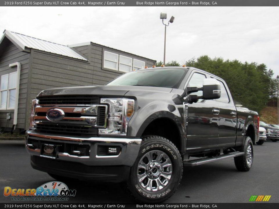 2019 Ford F250 Super Duty XLT Crew Cab 4x4 Magnetic / Earth Gray Photo #1