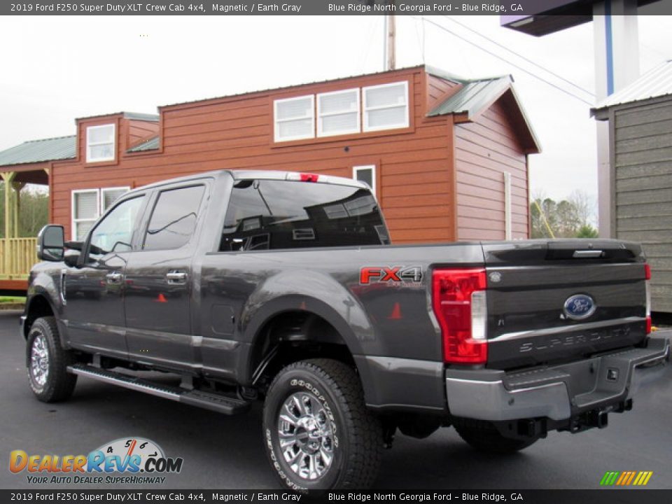 2019 Ford F250 Super Duty XLT Crew Cab 4x4 Magnetic / Earth Gray Photo #3