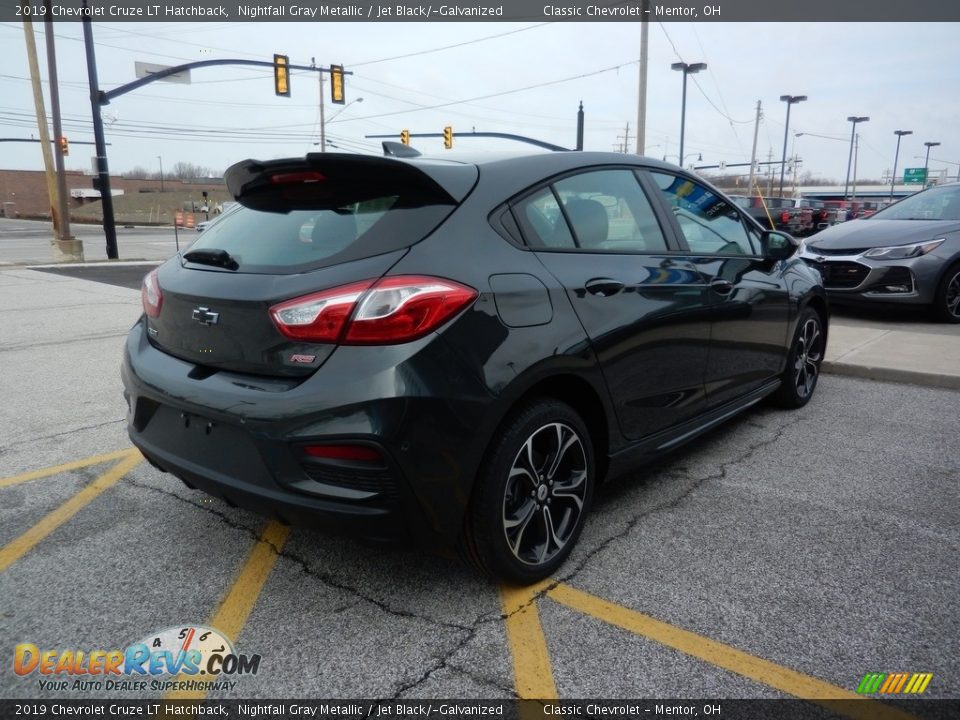2019 Chevrolet Cruze LT Hatchback Nightfall Gray Metallic / Jet Black/­Galvanized Photo #4