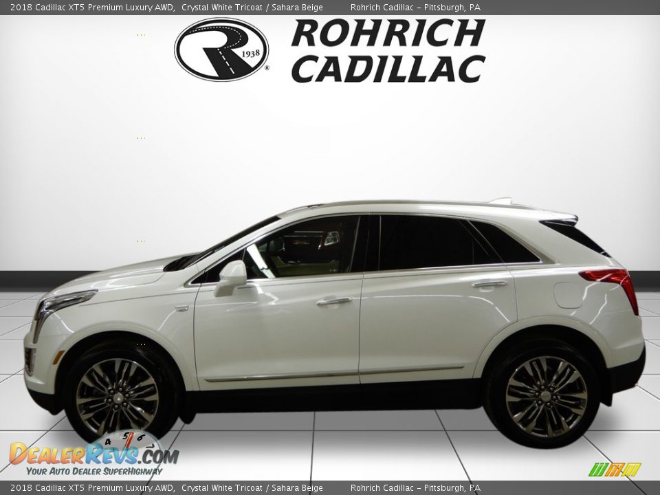 2018 Cadillac XT5 Premium Luxury AWD Crystal White Tricoat / Sahara Beige Photo #2