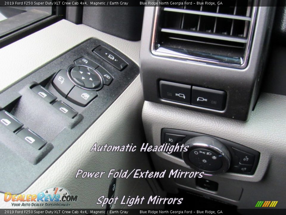 2019 Ford F250 Super Duty XLT Crew Cab 4x4 Magnetic / Earth Gray Photo #28