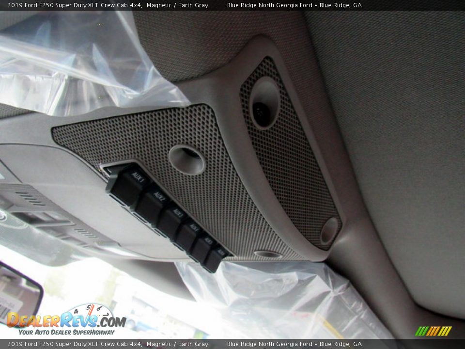 2019 Ford F250 Super Duty XLT Crew Cab 4x4 Magnetic / Earth Gray Photo #29