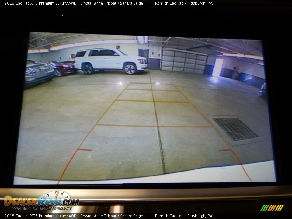 2018 Cadillac XT5 Premium Luxury AWD Crystal White Tricoat / Sahara Beige Photo #24