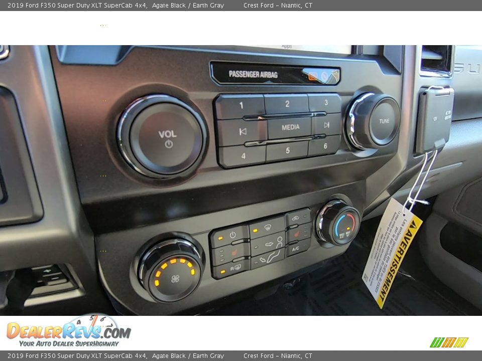 2019 Ford F350 Super Duty XLT SuperCab 4x4 Agate Black / Earth Gray Photo #15