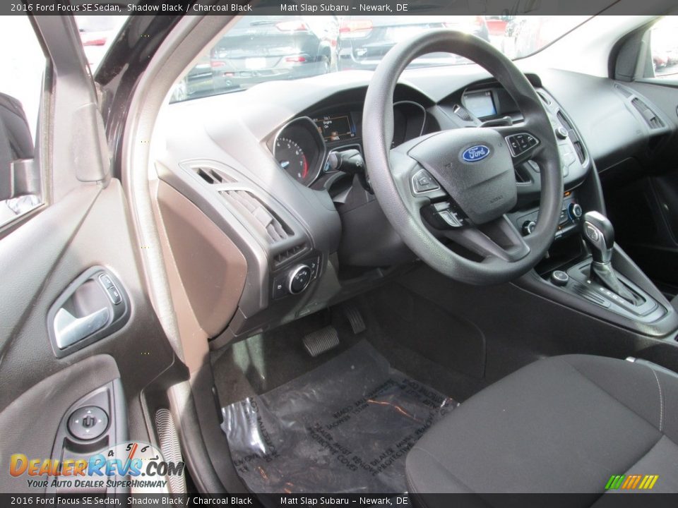 2016 Ford Focus SE Sedan Shadow Black / Charcoal Black Photo #12