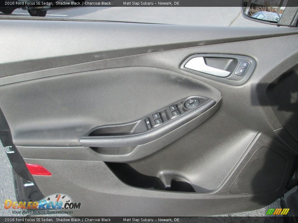 2016 Ford Focus SE Sedan Shadow Black / Charcoal Black Photo #14