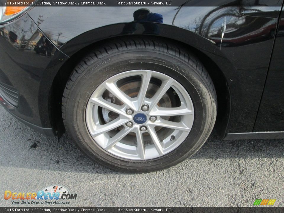 2016 Ford Focus SE Sedan Shadow Black / Charcoal Black Photo #22