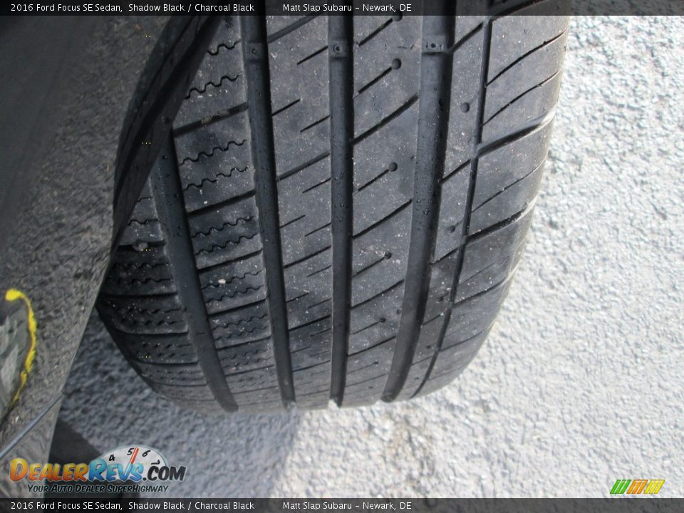 2016 Ford Focus SE Sedan Shadow Black / Charcoal Black Photo #23