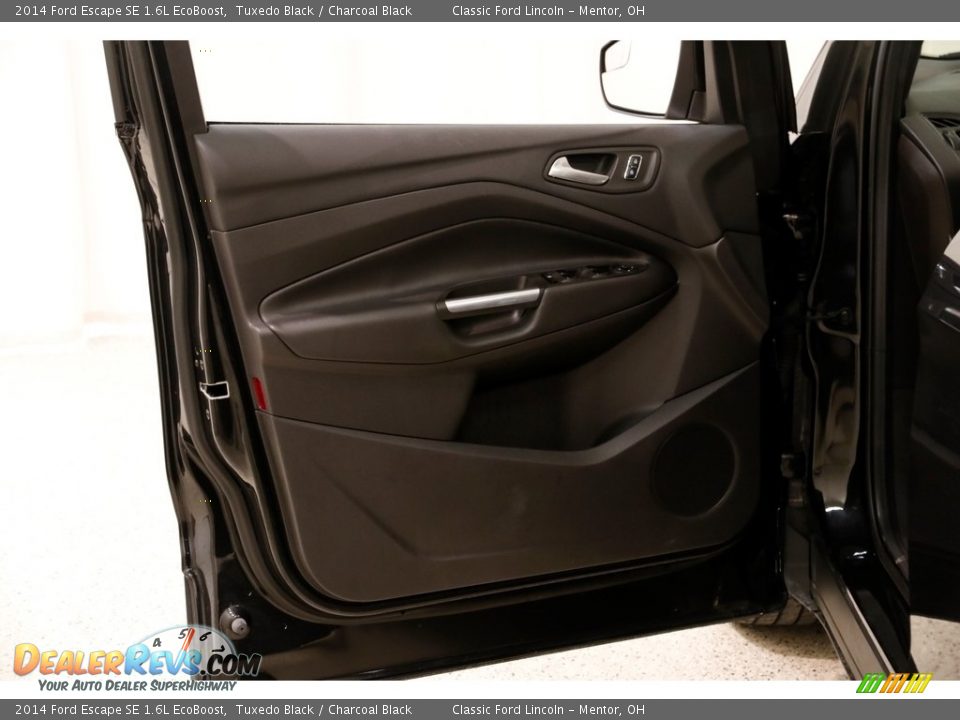 2014 Ford Escape SE 1.6L EcoBoost Tuxedo Black / Charcoal Black Photo #4