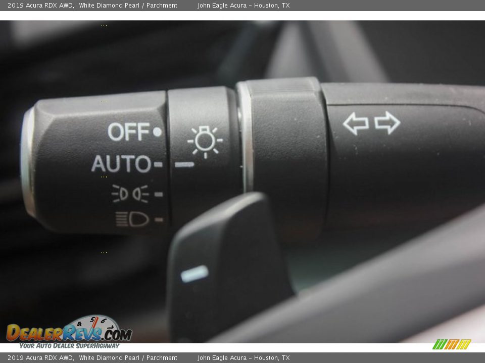 2019 Acura RDX AWD White Diamond Pearl / Parchment Photo #34