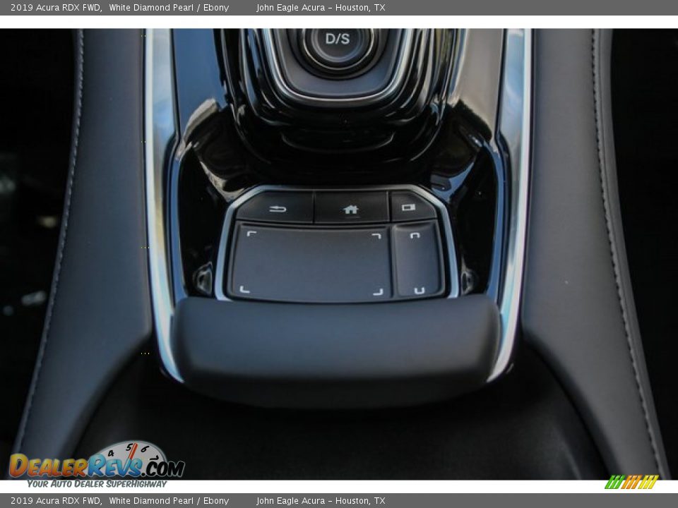 2019 Acura RDX FWD White Diamond Pearl / Ebony Photo #31