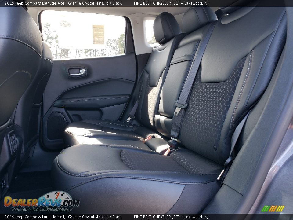 2019 Jeep Compass Latitude 4x4 Granite Crystal Metallic / Black Photo #6