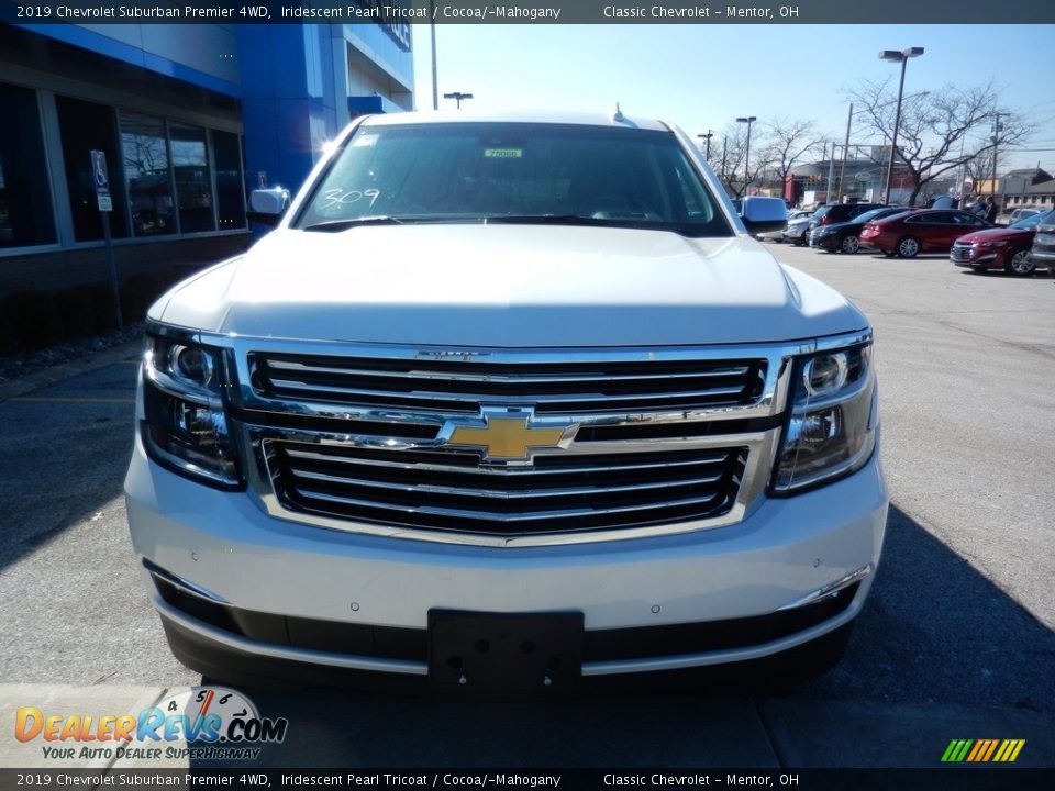 2019 Chevrolet Suburban Premier 4WD Iridescent Pearl Tricoat / Cocoa/­Mahogany Photo #2