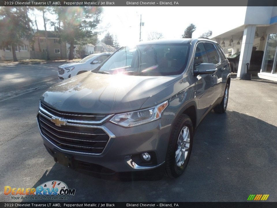 2019 Chevrolet Traverse LT AWD Pepperdust Metallic / Jet Black Photo #3