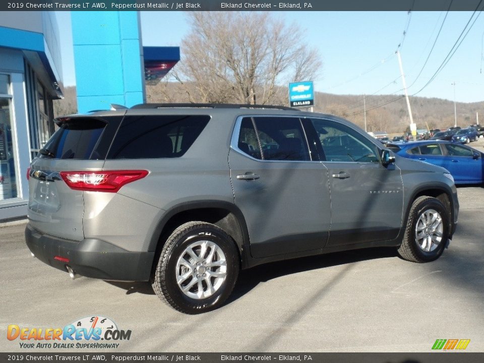 2019 Chevrolet Traverse LT AWD Pepperdust Metallic / Jet Black Photo #8
