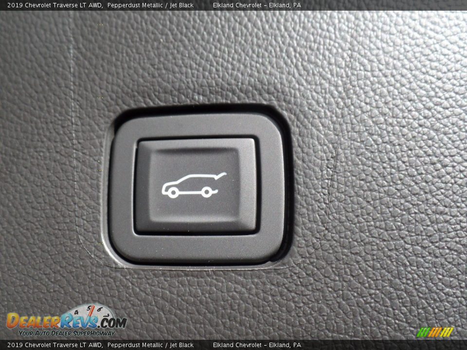 2019 Chevrolet Traverse LT AWD Pepperdust Metallic / Jet Black Photo #16