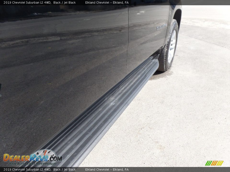 2019 Chevrolet Suburban LS 4WD Black / Jet Black Photo #11