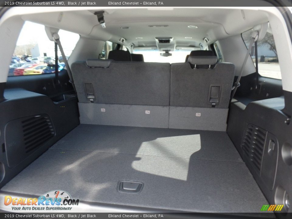2019 Chevrolet Suburban LS 4WD Black / Jet Black Photo #17