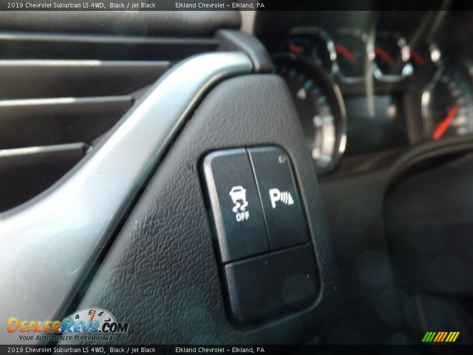 2019 Chevrolet Suburban LS 4WD Black / Jet Black Photo #26