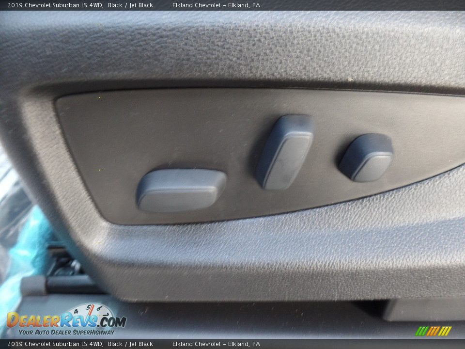 2019 Chevrolet Suburban LS 4WD Black / Jet Black Photo #27