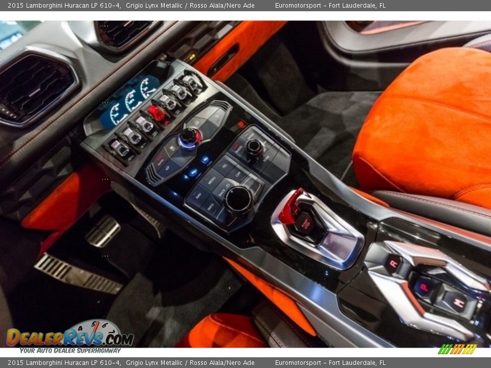 Controls of 2015 Lamborghini Huracan LP 610-4 Photo #24