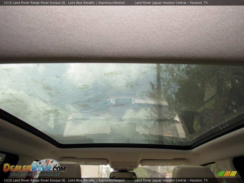 2016 Land Rover Range Rover Evoque SE Loire Blue Metalllic / Espresso/Almond Photo #17