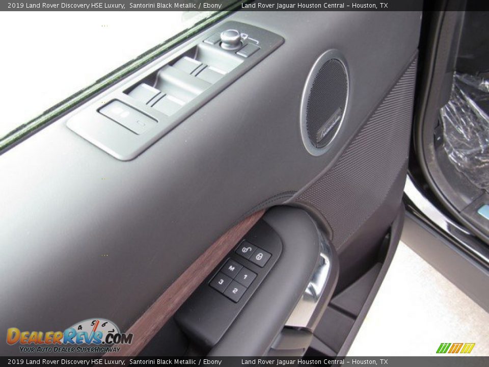 2019 Land Rover Discovery HSE Luxury Santorini Black Metallic / Ebony Photo #24