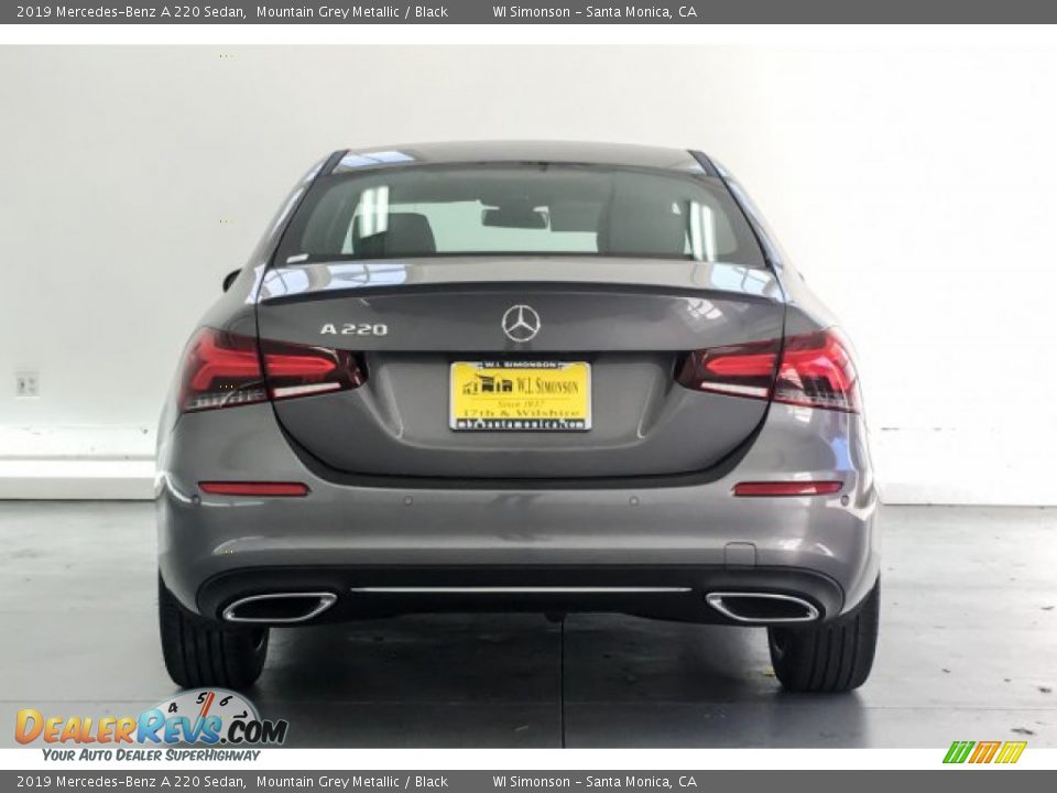 2019 Mercedes-Benz A 220 Sedan Mountain Grey Metallic / Black Photo #3