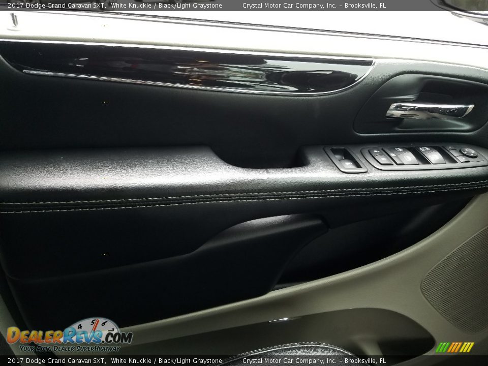 2017 Dodge Grand Caravan SXT White Knuckle / Black/Light Graystone Photo #17