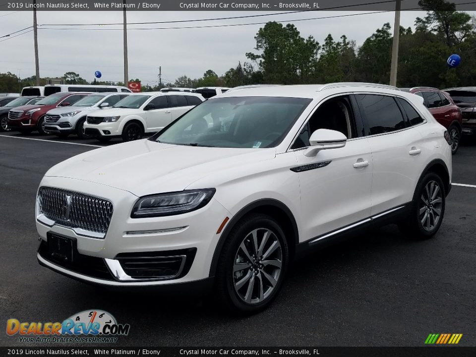 Front 3/4 View of 2019 Lincoln Nautilus Select Photo #1