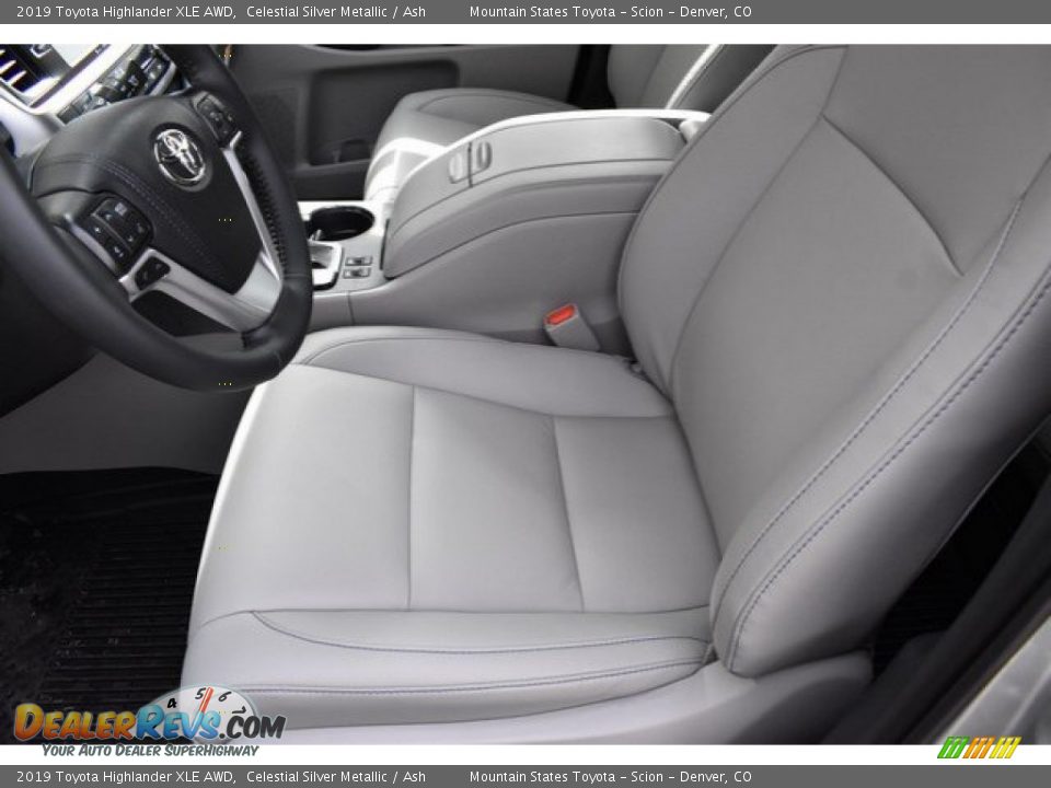 2019 Toyota Highlander XLE AWD Celestial Silver Metallic / Ash Photo #6