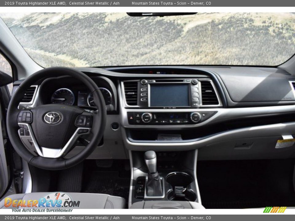 2019 Toyota Highlander XLE AWD Celestial Silver Metallic / Ash Photo #7