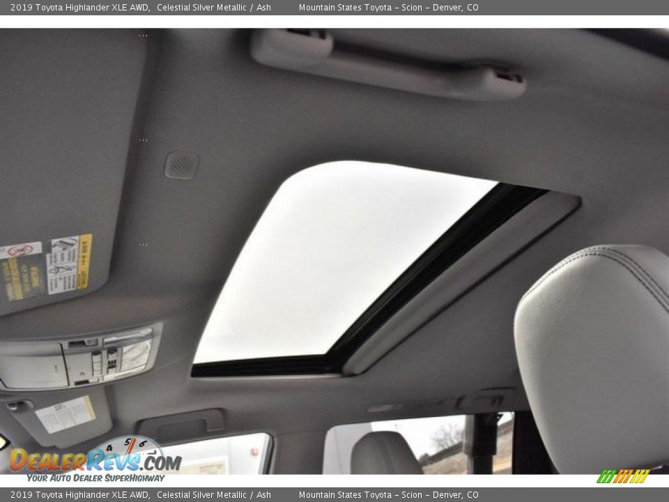 2019 Toyota Highlander XLE AWD Celestial Silver Metallic / Ash Photo #8