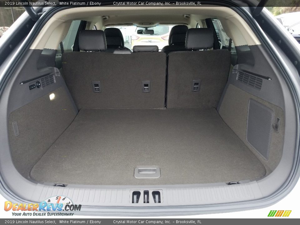 2019 Lincoln Nautilus Select Trunk Photo #19