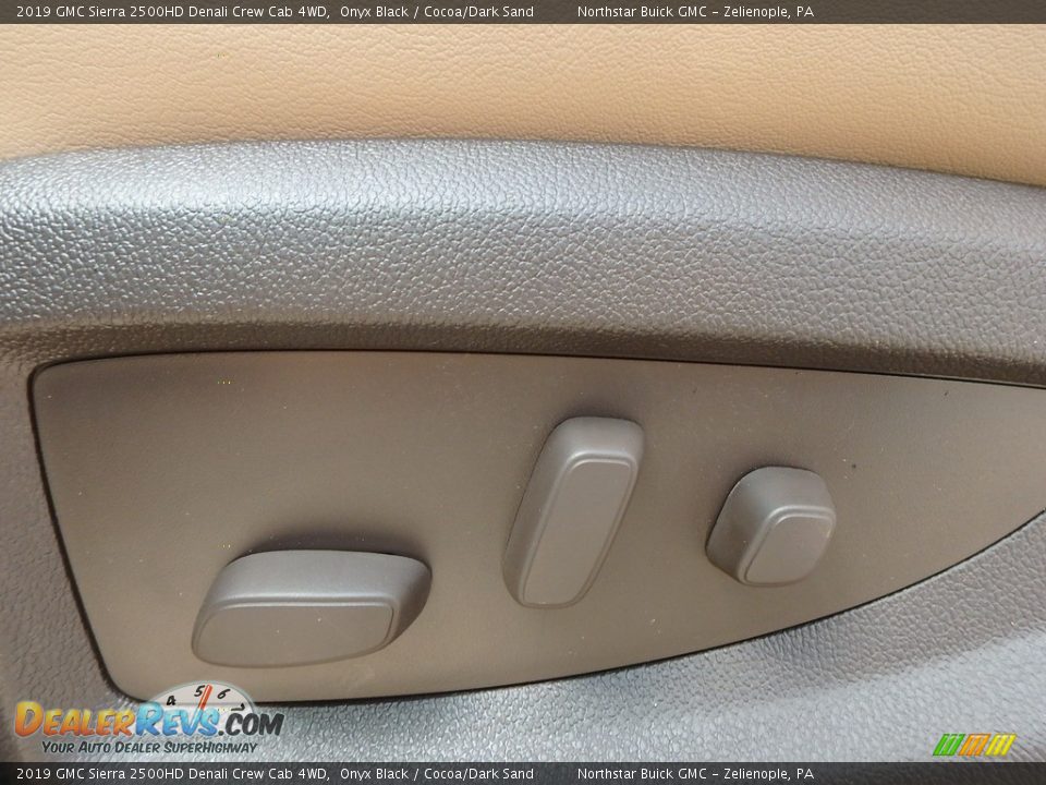 2019 GMC Sierra 2500HD Denali Crew Cab 4WD Onyx Black / Cocoa/Dark Sand Photo #14