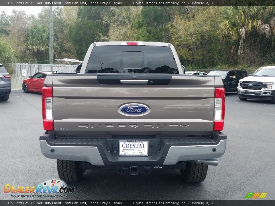 2019 Ford F250 Super Duty Lariat Crew Cab 4x4 Stone Gray / Camel Photo #4