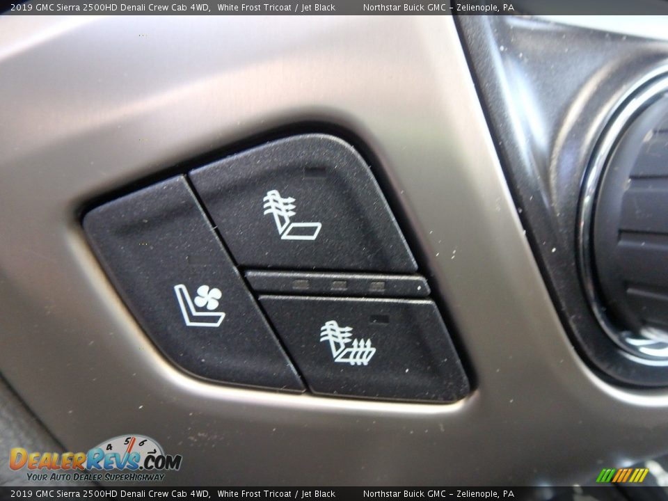 2019 GMC Sierra 2500HD Denali Crew Cab 4WD White Frost Tricoat / Jet Black Photo #18