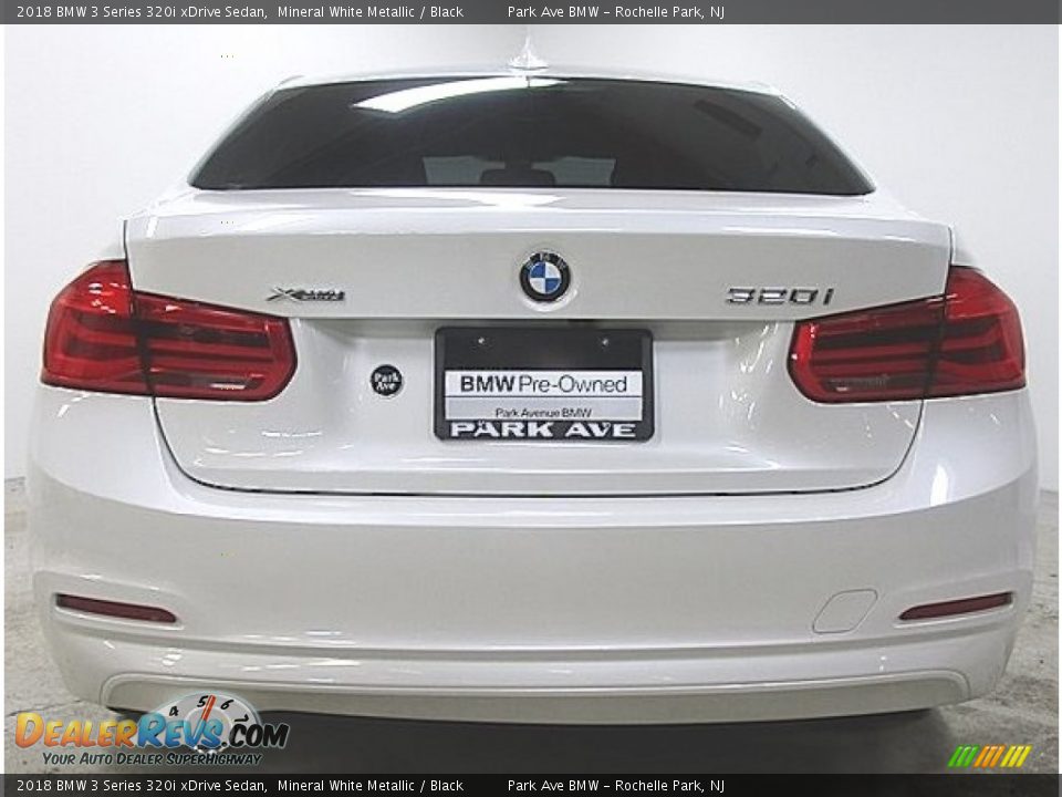 2018 BMW 3 Series 320i xDrive Sedan Mineral White Metallic / Black Photo #1