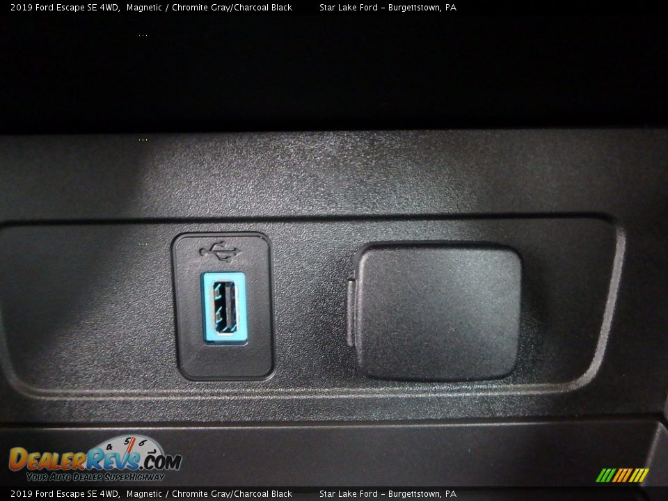 2019 Ford Escape SE 4WD Magnetic / Chromite Gray/Charcoal Black Photo #17