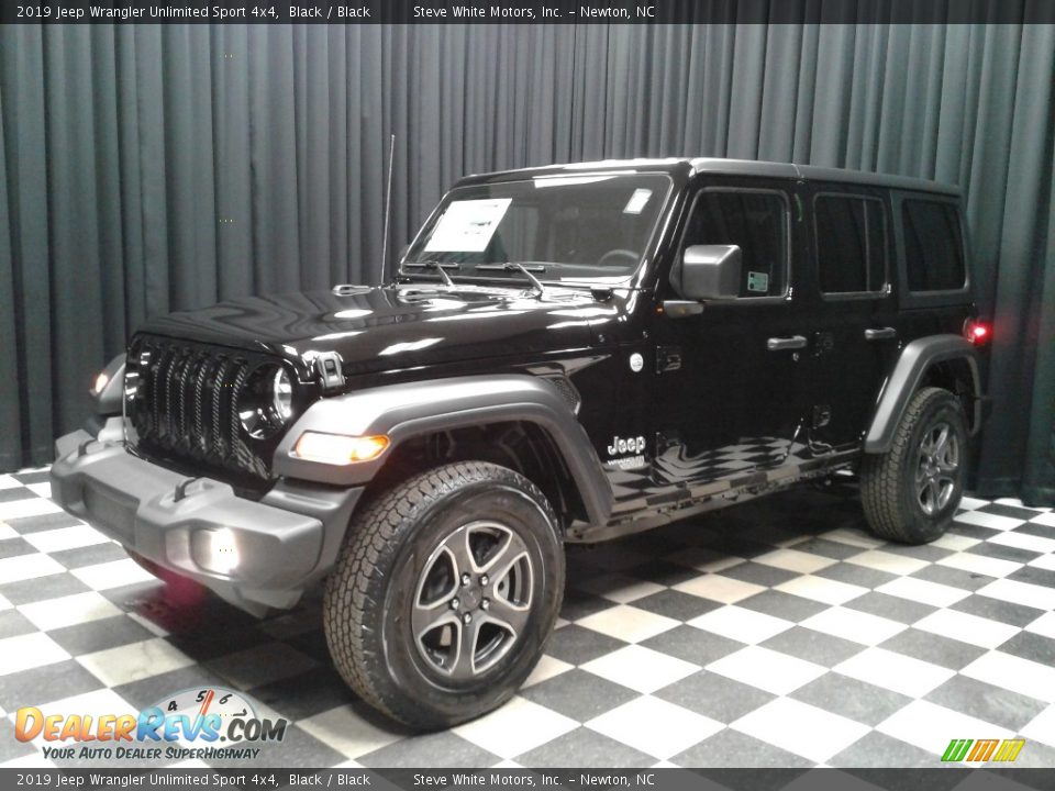 2019 Jeep Wrangler Unlimited Sport 4x4 Black / Black Photo #2