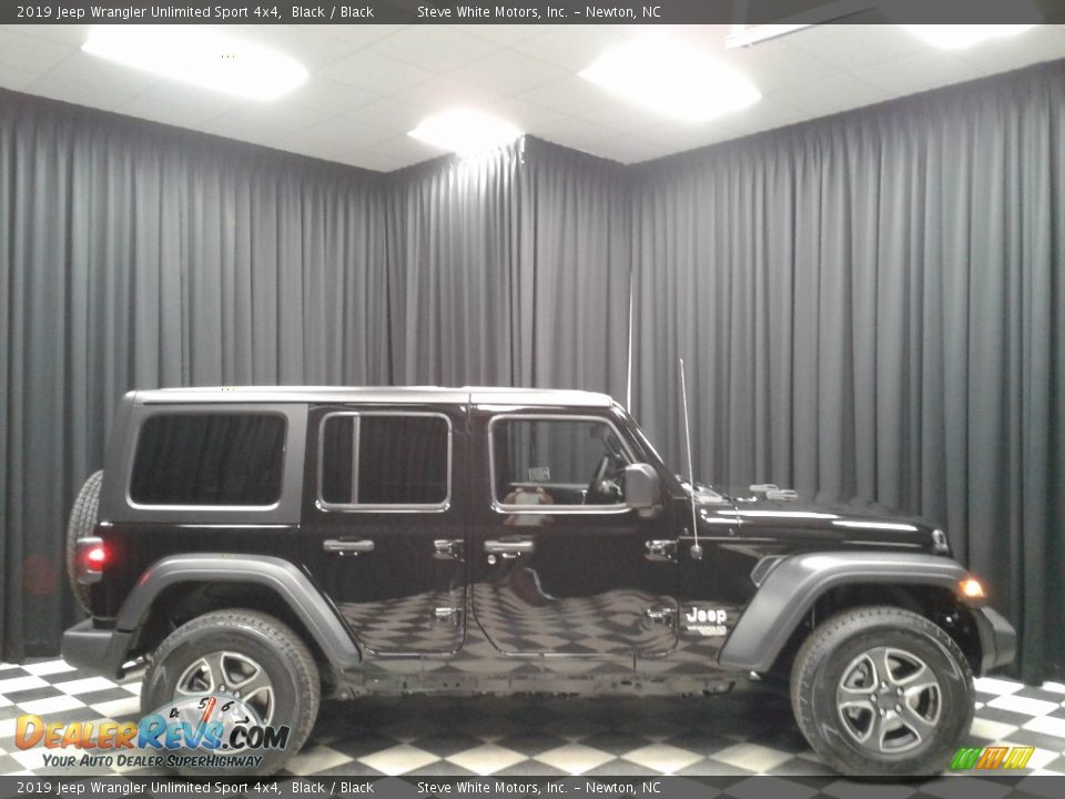 2019 Jeep Wrangler Unlimited Sport 4x4 Black / Black Photo #5