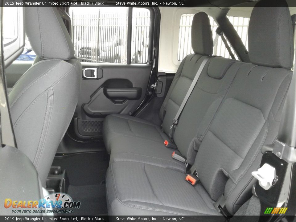 2019 Jeep Wrangler Unlimited Sport 4x4 Black / Black Photo #11