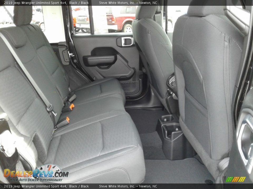 2019 Jeep Wrangler Unlimited Sport 4x4 Black / Black Photo #13