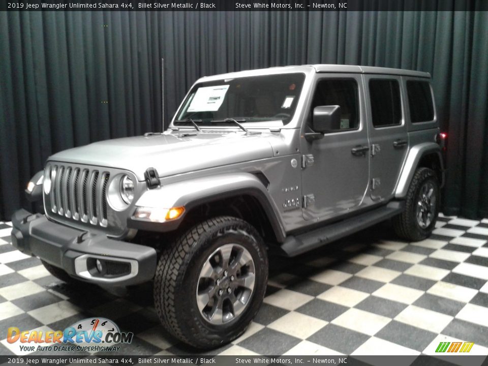 2019 Jeep Wrangler Unlimited Sahara 4x4 Billet Silver Metallic / Black Photo #2