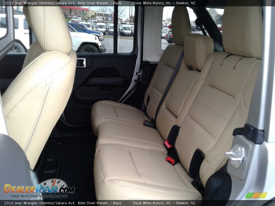 2019 Jeep Wrangler Unlimited Sahara 4x4 Billet Silver Metallic / Black Photo #11