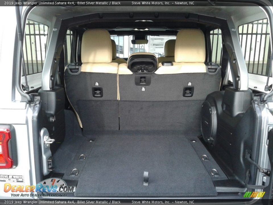 2019 Jeep Wrangler Unlimited Sahara 4x4 Billet Silver Metallic / Black Photo #12