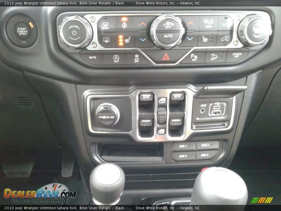 2019 Jeep Wrangler Unlimited Sahara 4x4 Billet Silver Metallic / Black Photo #29