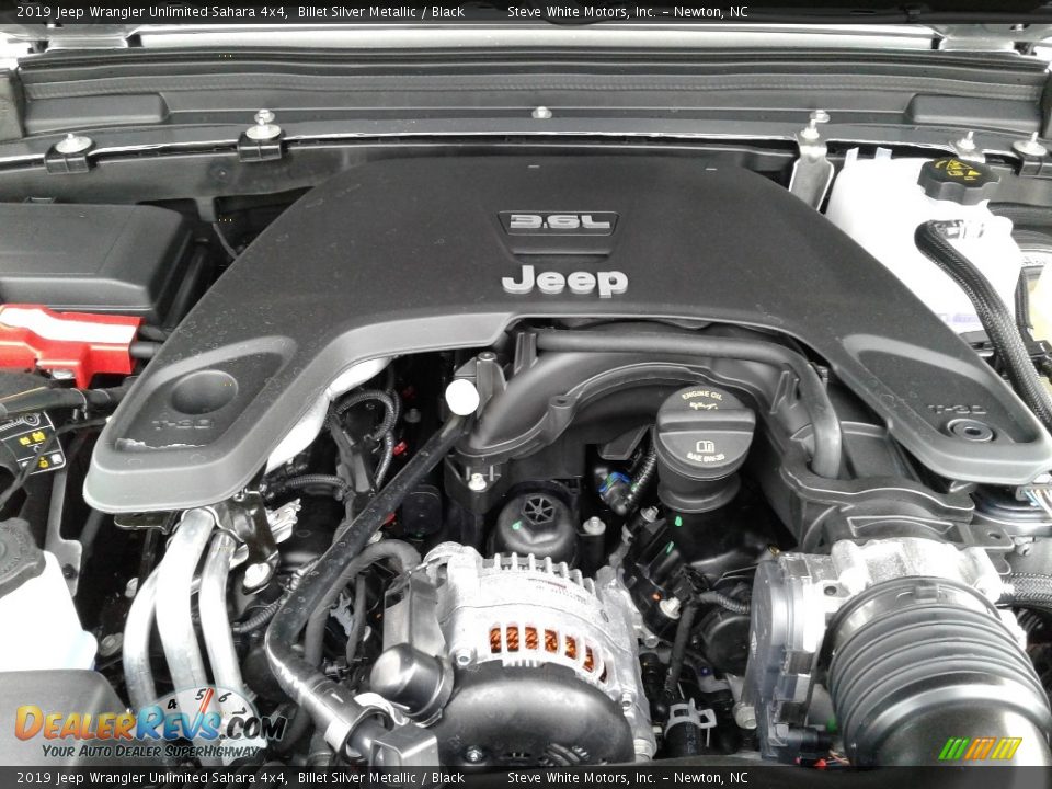 2019 Jeep Wrangler Unlimited Sahara 4x4 Billet Silver Metallic / Black Photo #35