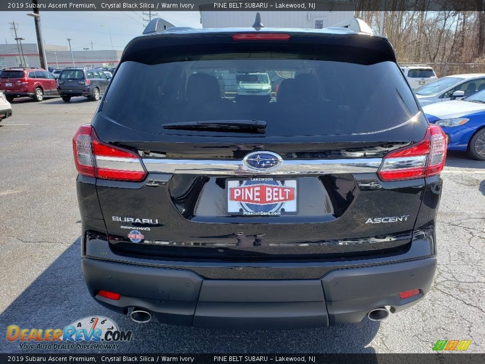 2019 Subaru Ascent Premium Crystal Black Silica / Warm Ivory Photo #5